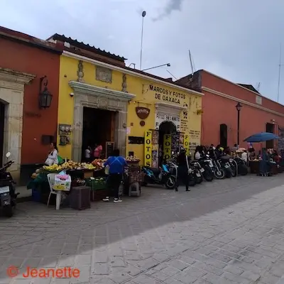Een jaar geleden parkeerde ik mijn motor in Oaxaca, Mexico