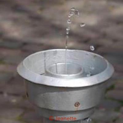 Help!! De watertank stroomt over!!