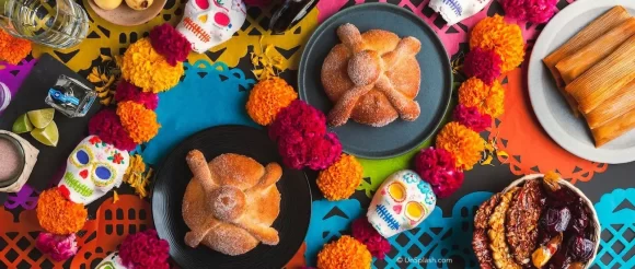 pan de muertos, altaar Mexico